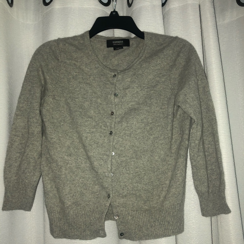 100% cashmere sweater